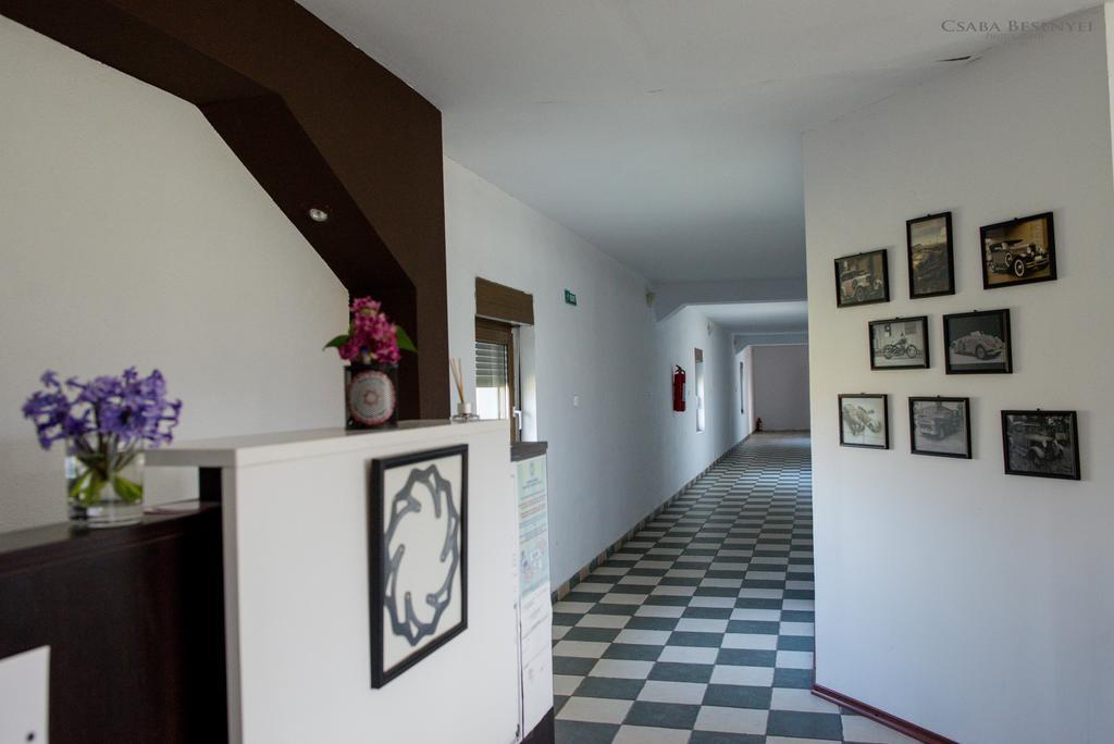 Ferienwohnung Speedhouse Alba Iulia Exterior foto